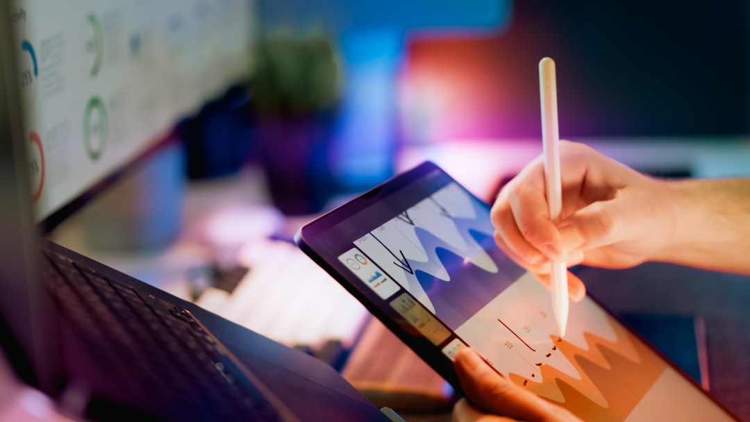 how to measure marketing roi