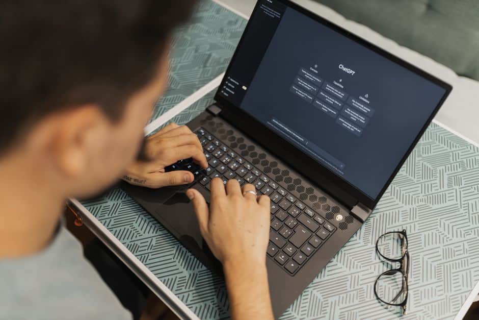 Content Writing Technology Developer Using Ai Writing Tools